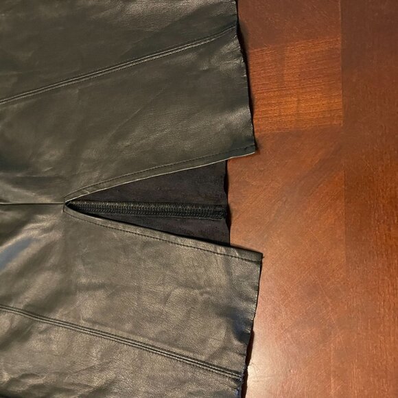 Express Womens Faux Leather Black Pencil Skirt Size 2 With Back Slit - Picture 9 of 13